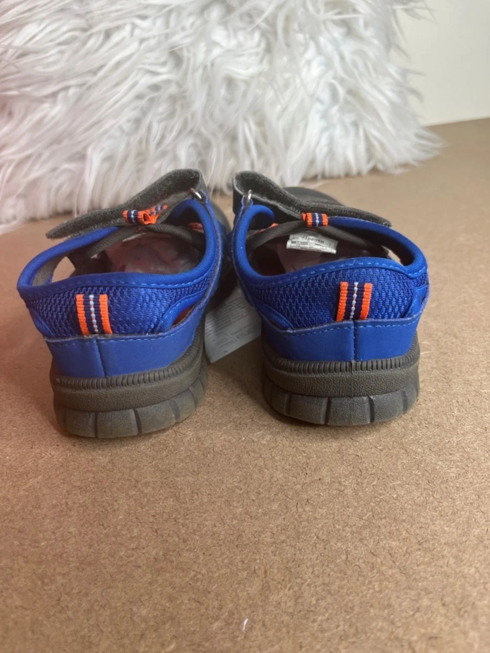 OshKosh Bgosh very minimal